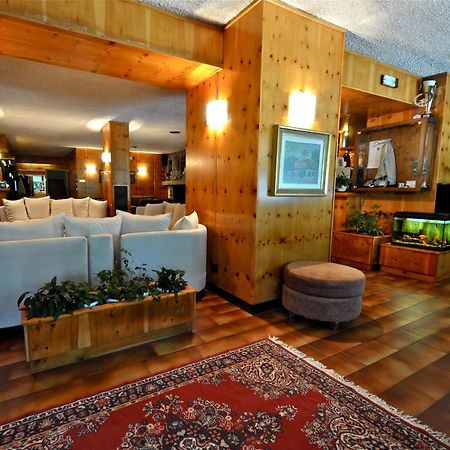 Hotel Nazionale Bormio Kültér fotó