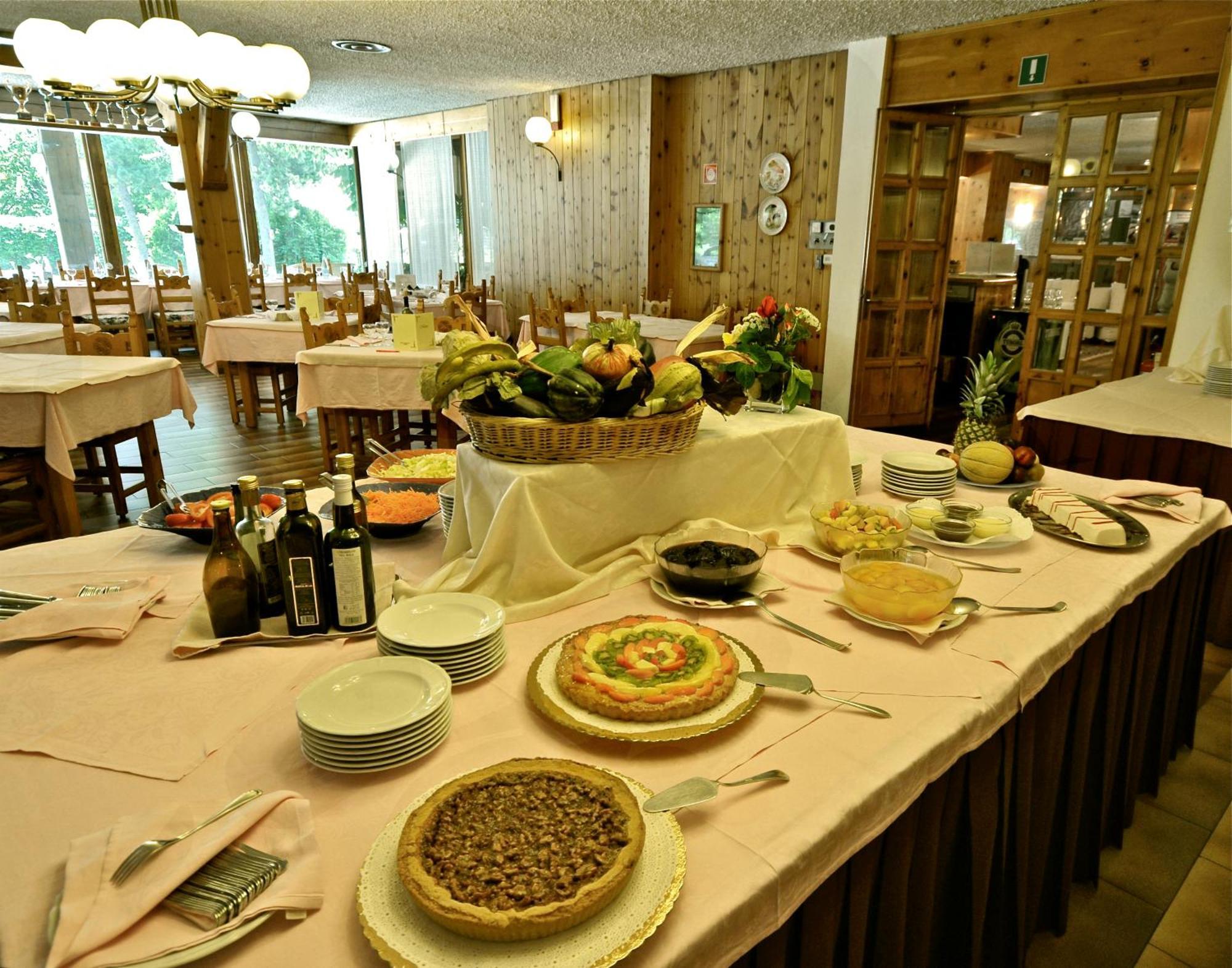 Hotel Nazionale Bormio Kültér fotó