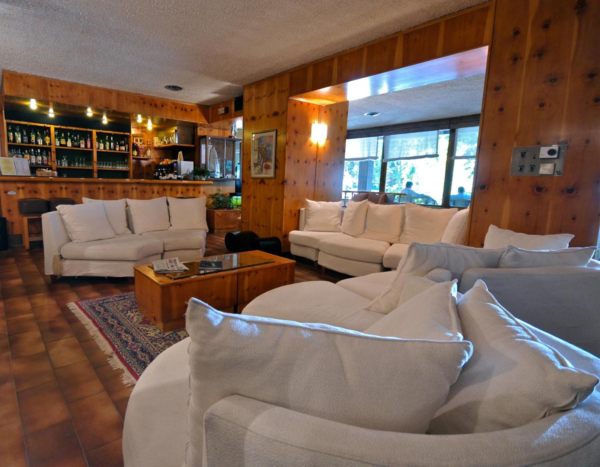Hotel Nazionale Bormio Kültér fotó