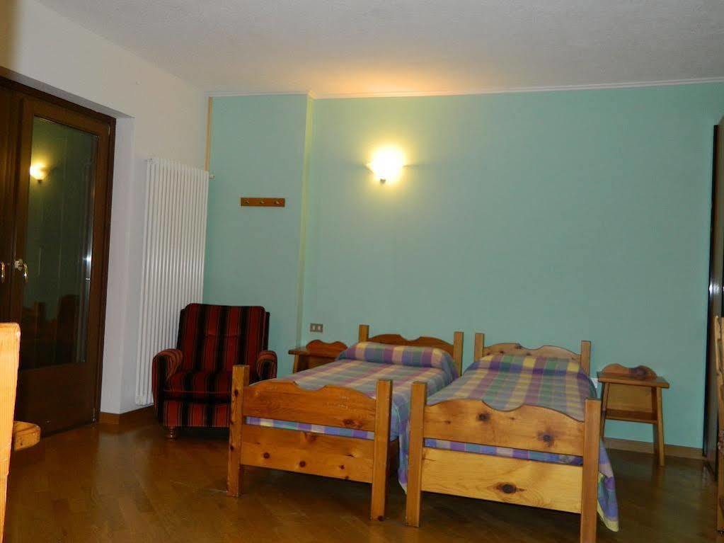 Hotel Nazionale Bormio Kültér fotó