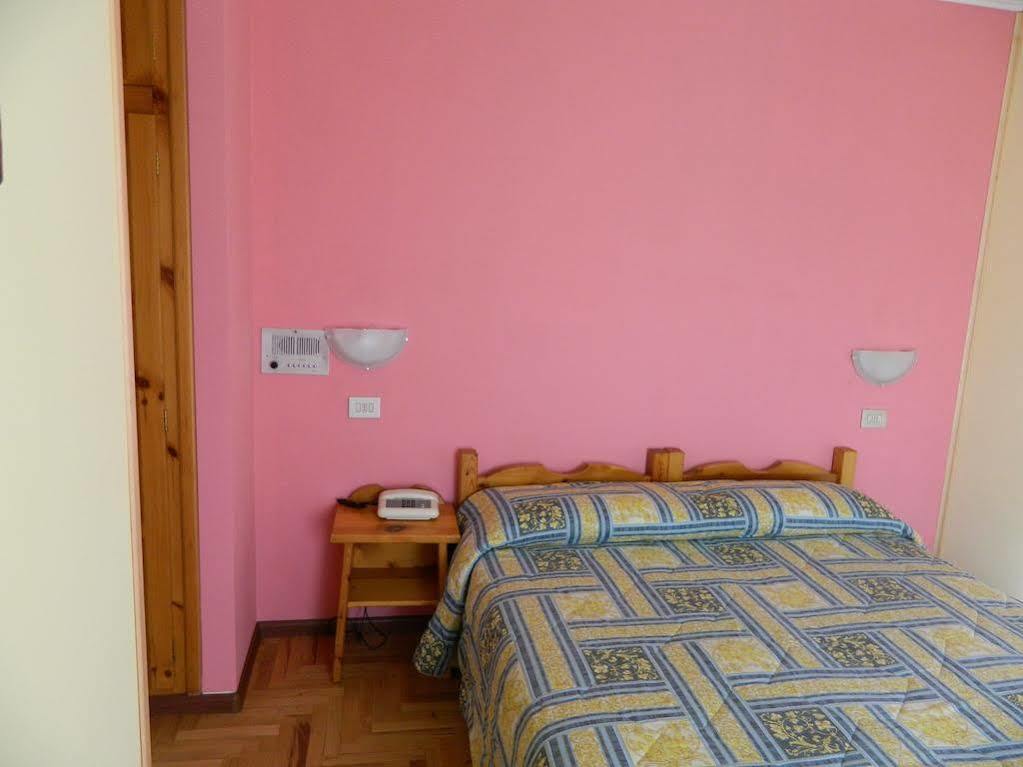 Hotel Nazionale Bormio Kültér fotó